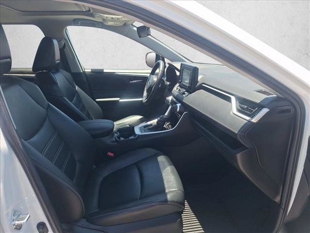 Used 2021 Toyota RAV4 XLE Premium FWD image 16