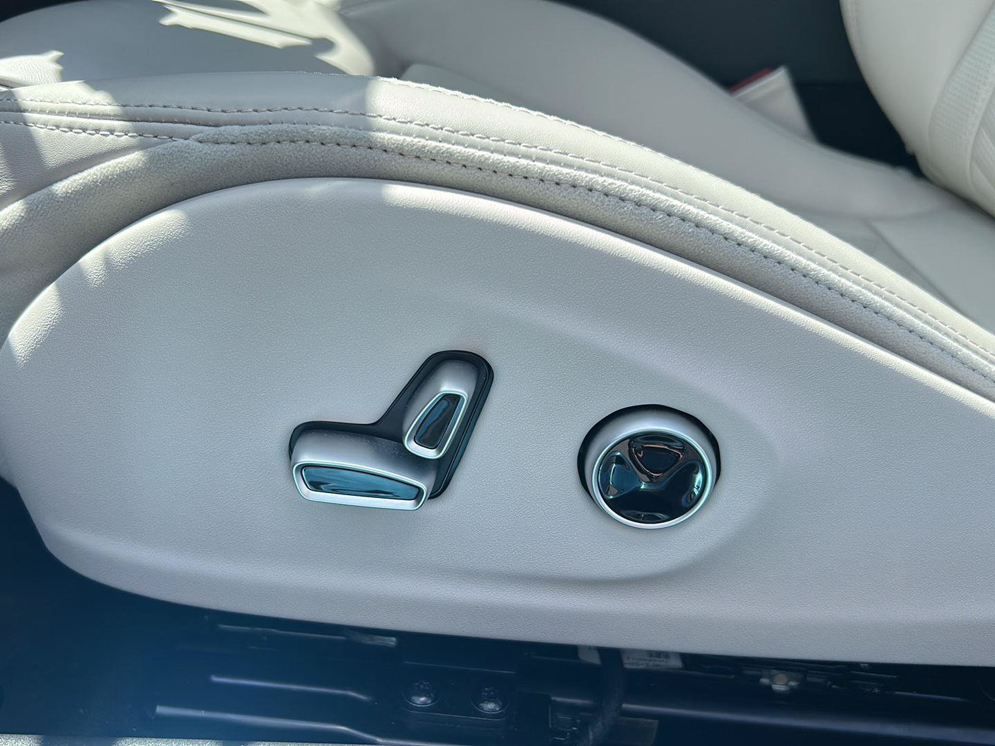 New 2026 Maserati GranCabrio Modena AWD/4WD image 13