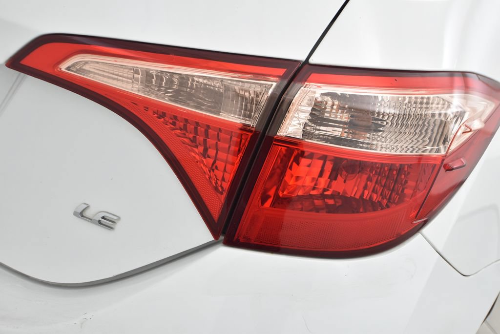Used 2017 Toyota Corolla LE FWD image 36