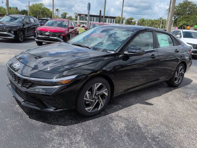 New 2026 Hyundai Elantra Limited FWD image 8