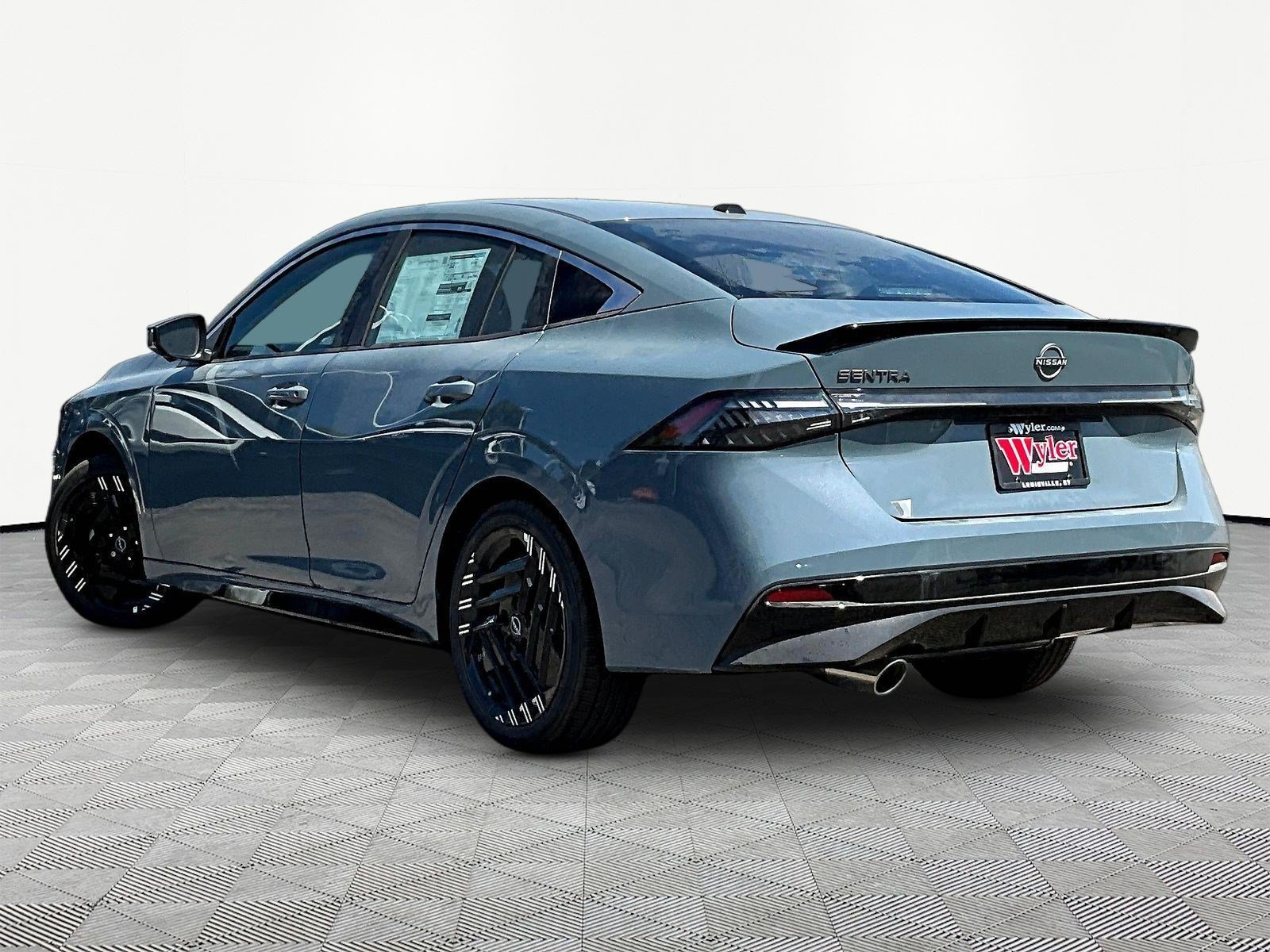 New 2027 Nissan Sentra SR w/ SR Premium Package FWD image 4
