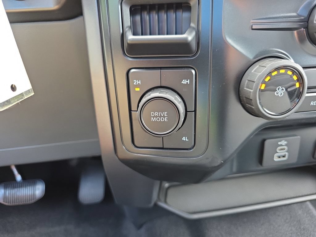 Used 2025 Ford F150 XLT AWD/4WD image 27