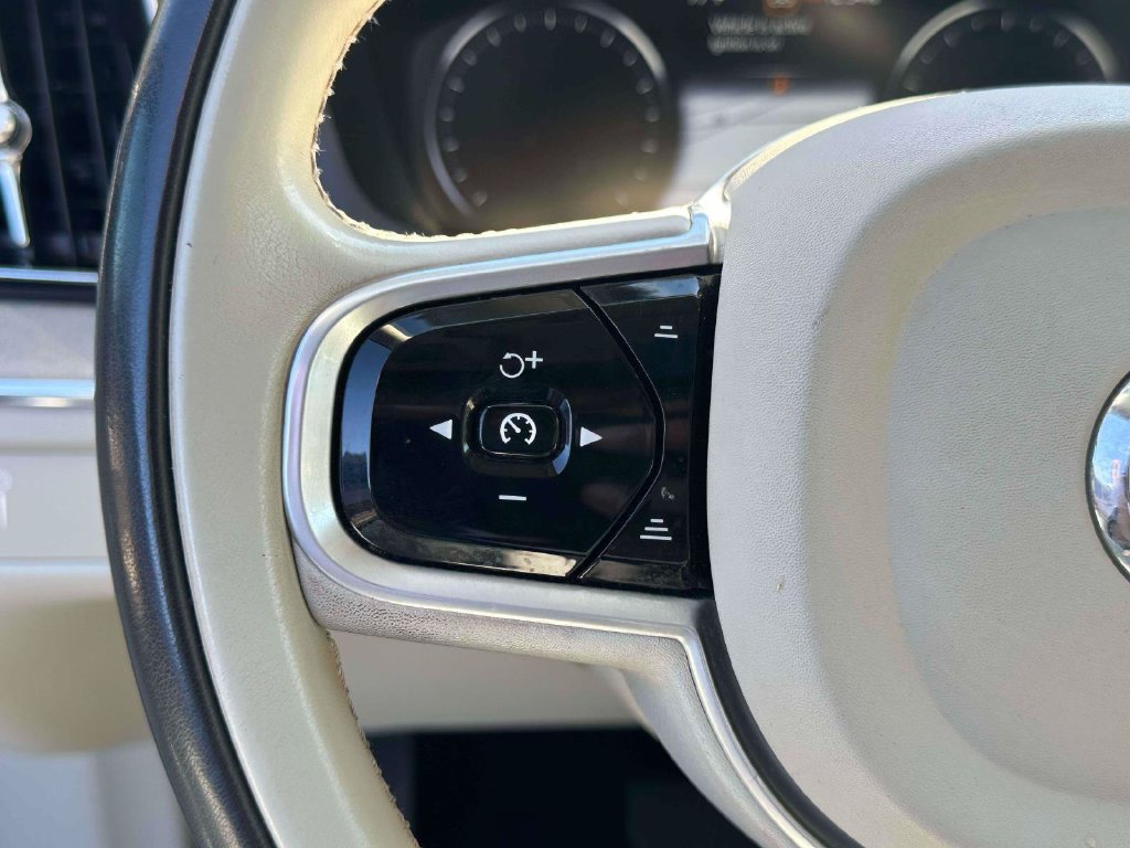 Used 2020 Volvo XC60 T5 Inscription AWD/4WD image 22
