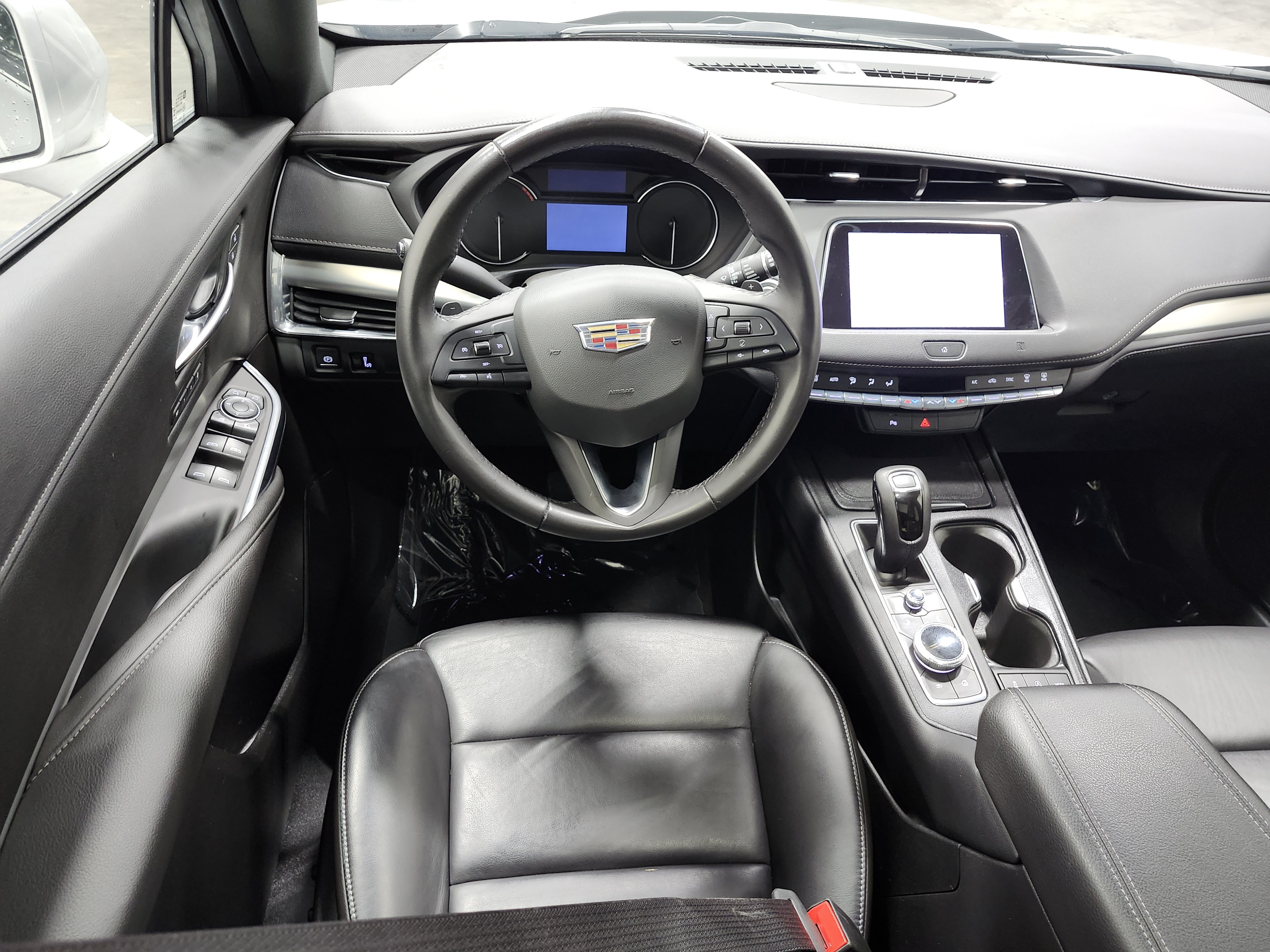Used 2019 Cadillac XT4 Premium Luxury AWD/4WD image 32