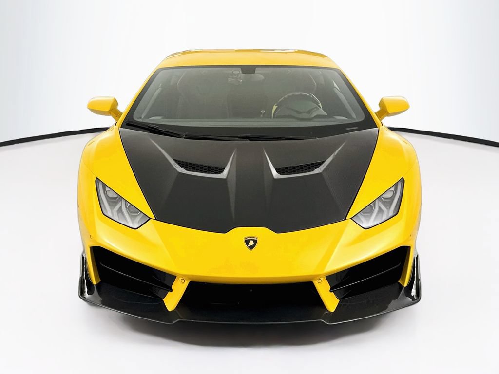 Used 2017 Lamborghini Huracan LP 580-2 RWD image 2