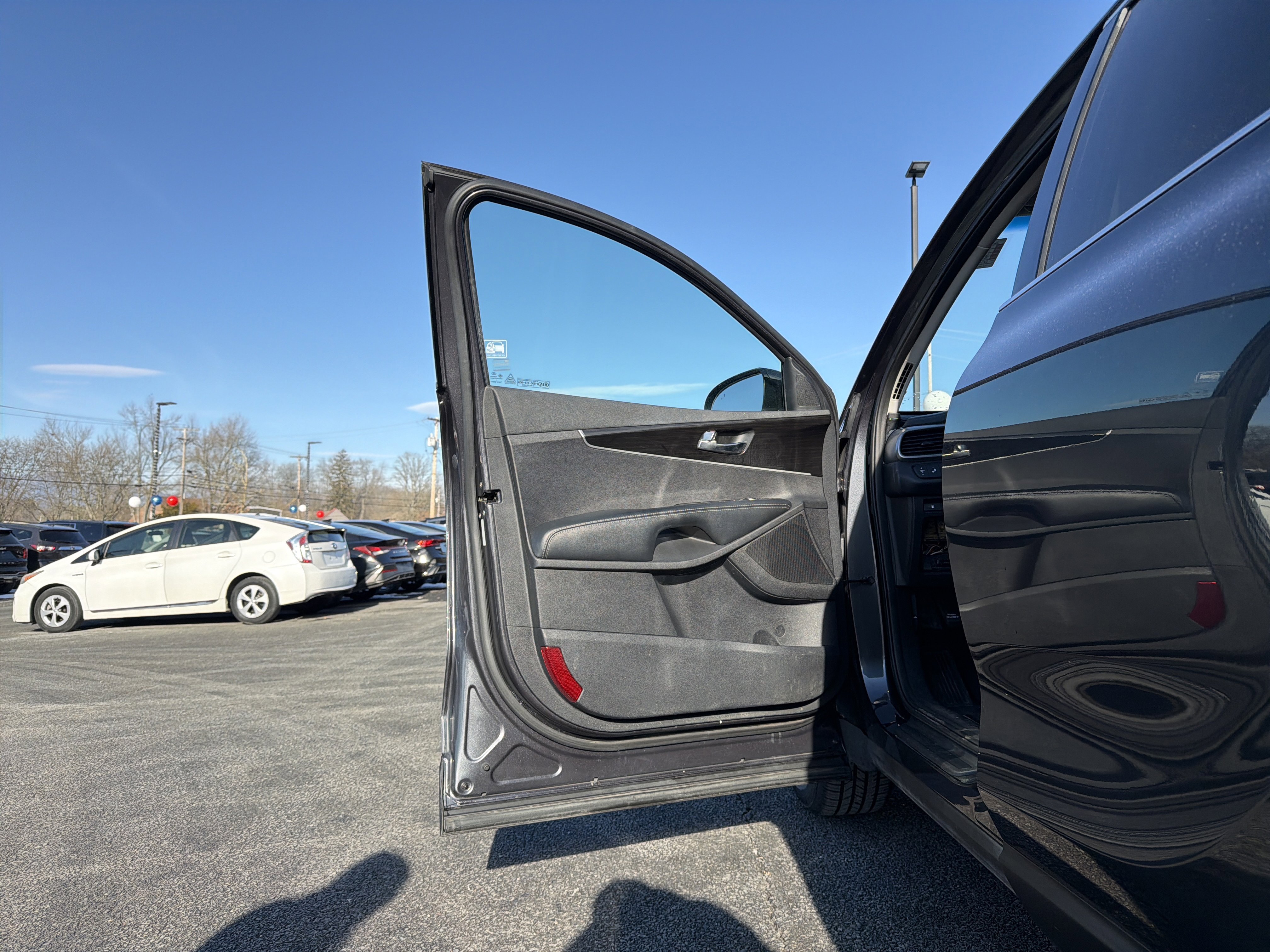 Used 2019 Kia Sorento LX image 11