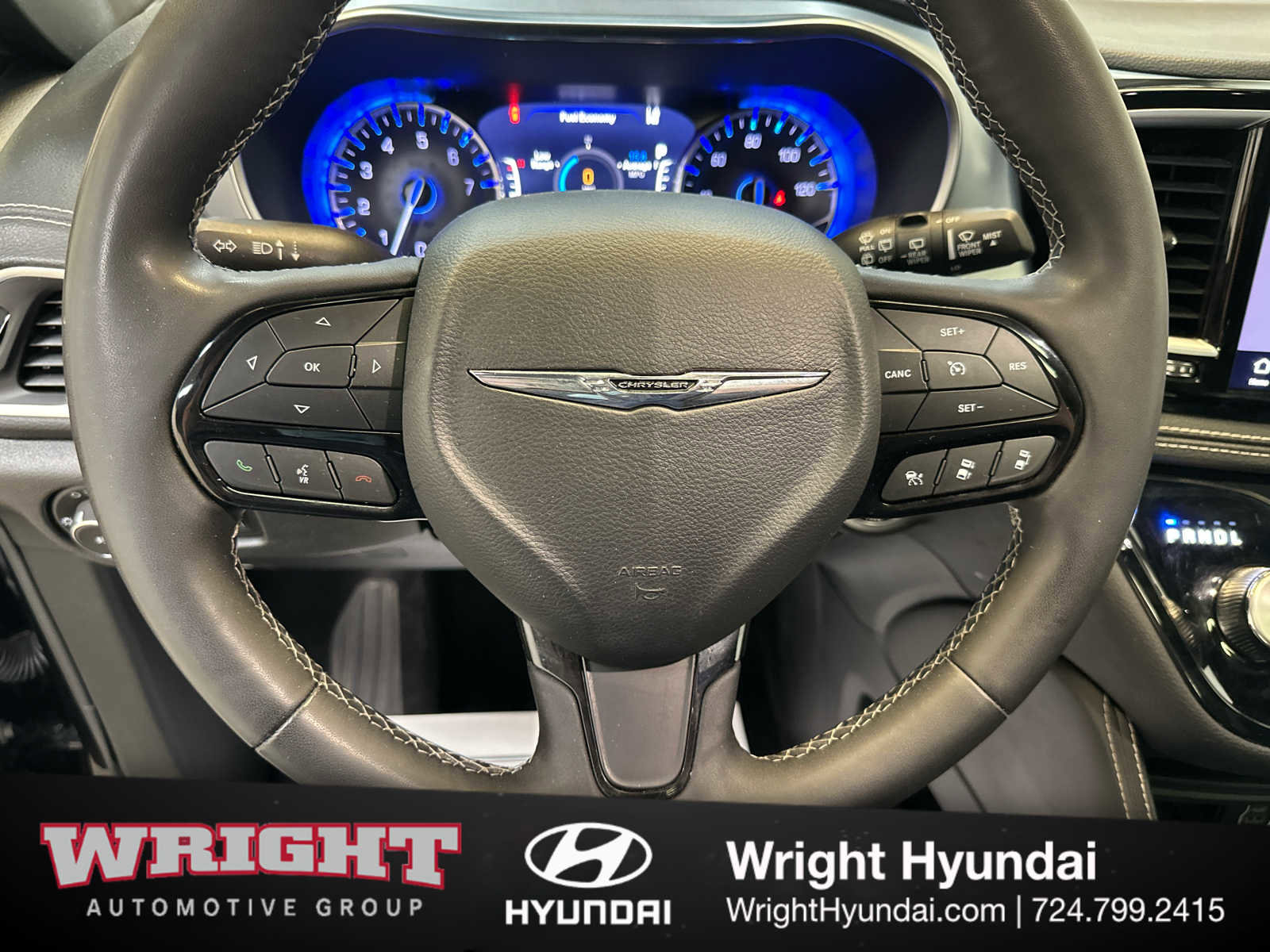 Used 2025 Chrysler Pacifica Limited image 20