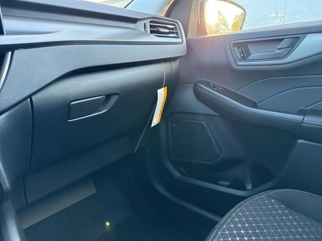 New 2026 Ford Escape Active w/ Tech Pack #1 FWD image 34