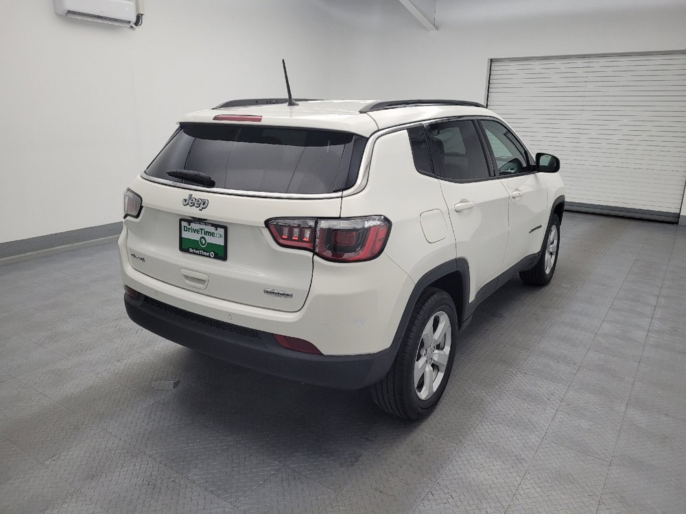 Used 2018 Jeep Compass Latitude w/ Safe & Security Group AWD/4WD image 9