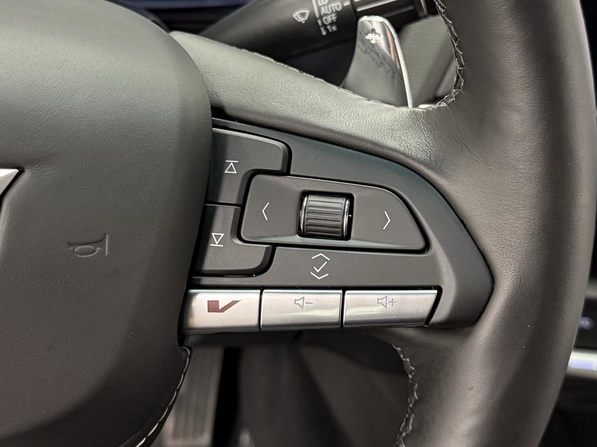 Used 2025 Cadillac CT4 V Blackwing w/ Driver Assist Package image 21