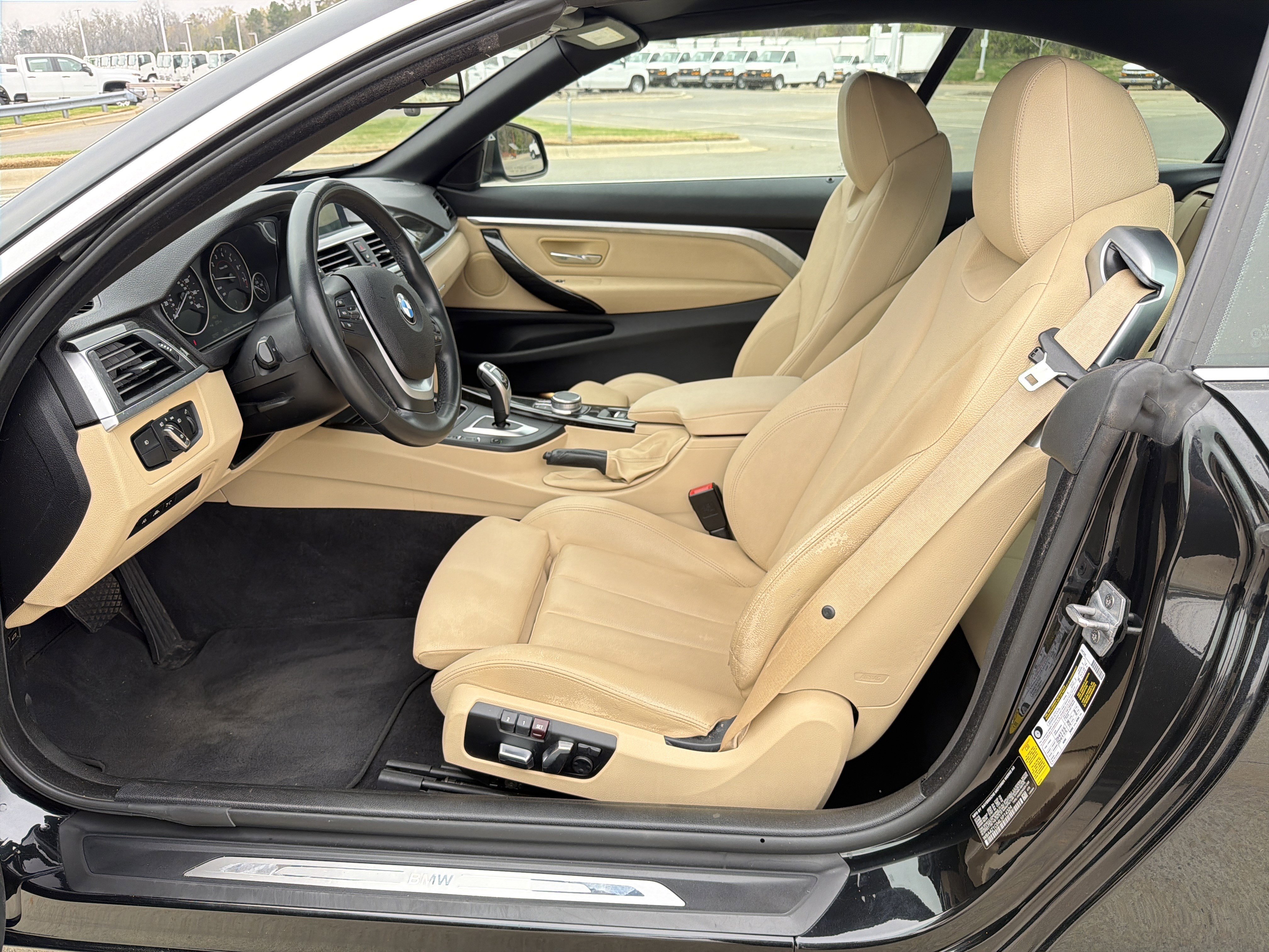 Used 2020 BMW 430i Convertible w/ Convenience Package image 16