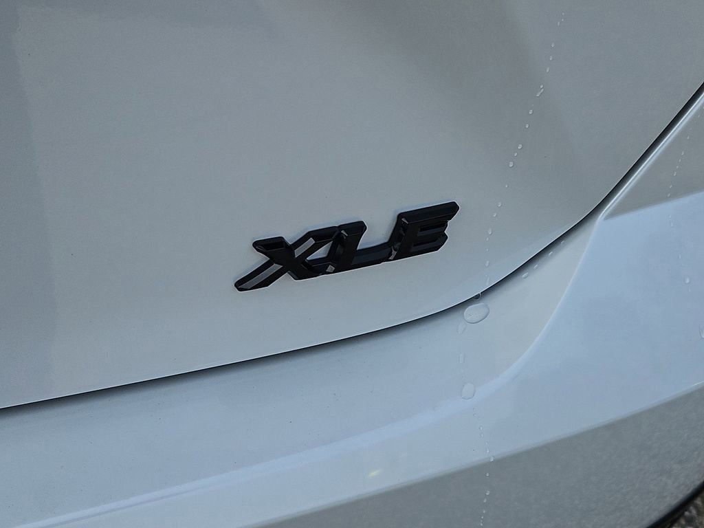 New 2026 Toyota Camry Hybrid image 4