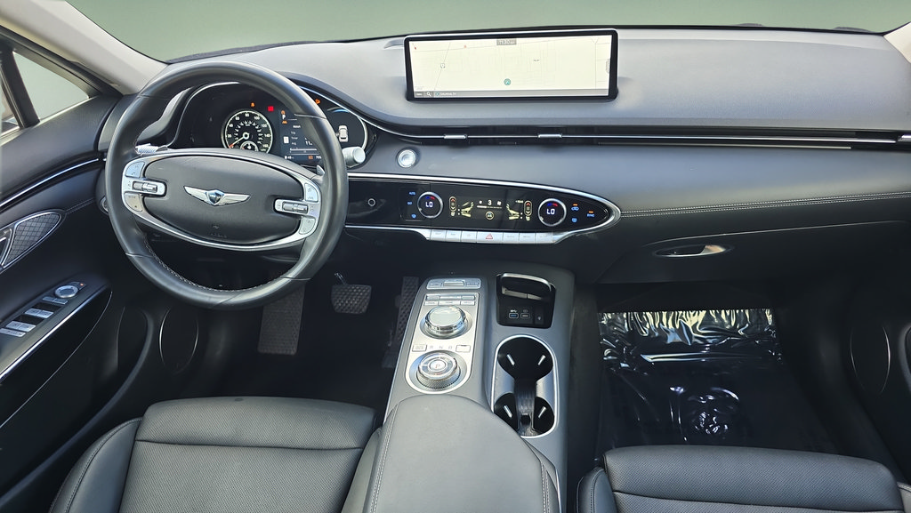 Used 2023 Genesis GV70 2.5T AWD/4WD image 14