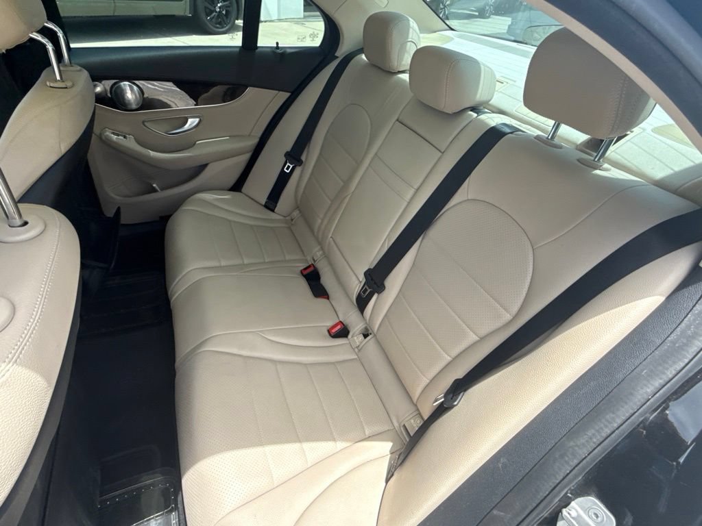 Used 2015 Mercedes-Benz C 300 4MATIC Sedan image 27