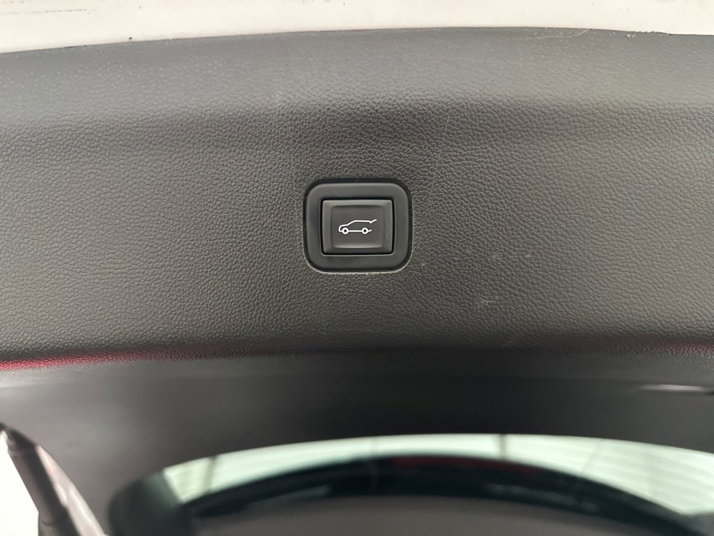 Used 2022 Buick Enclave Avenir w/ Avenir Technology Package image 43