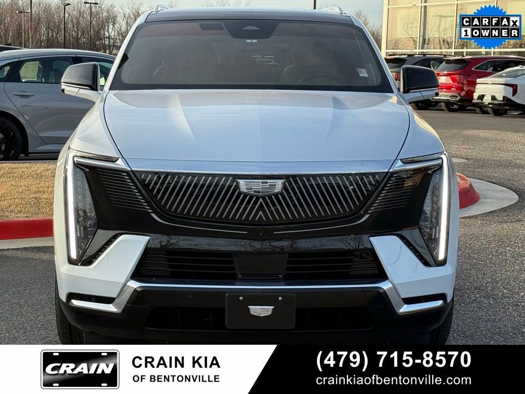 Used 2026 Cadillac Escalade IQL Luxury image 2
