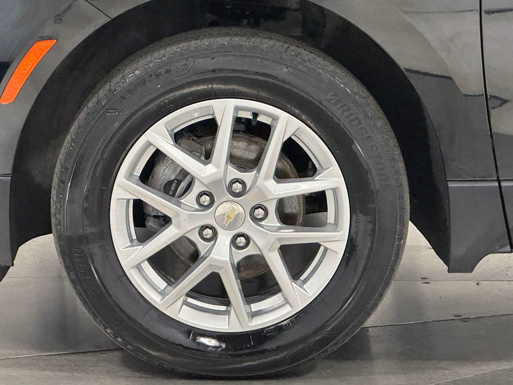 Used 2023 Chevrolet Equinox LT AWD/4WD image 17