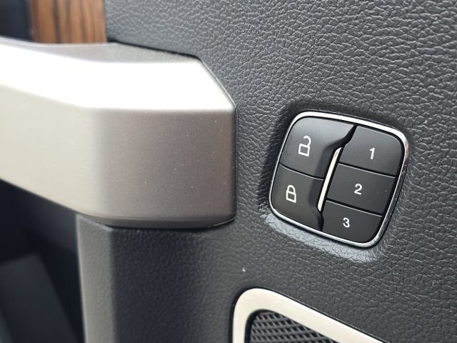 Used 2019 Ford F150 Lariat image 26