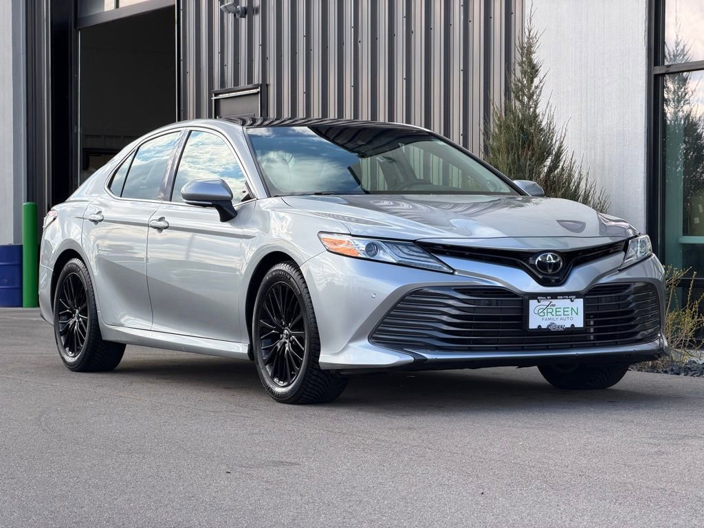 Used 2018 Toyota Camry XLE w/ Audio Package image 3