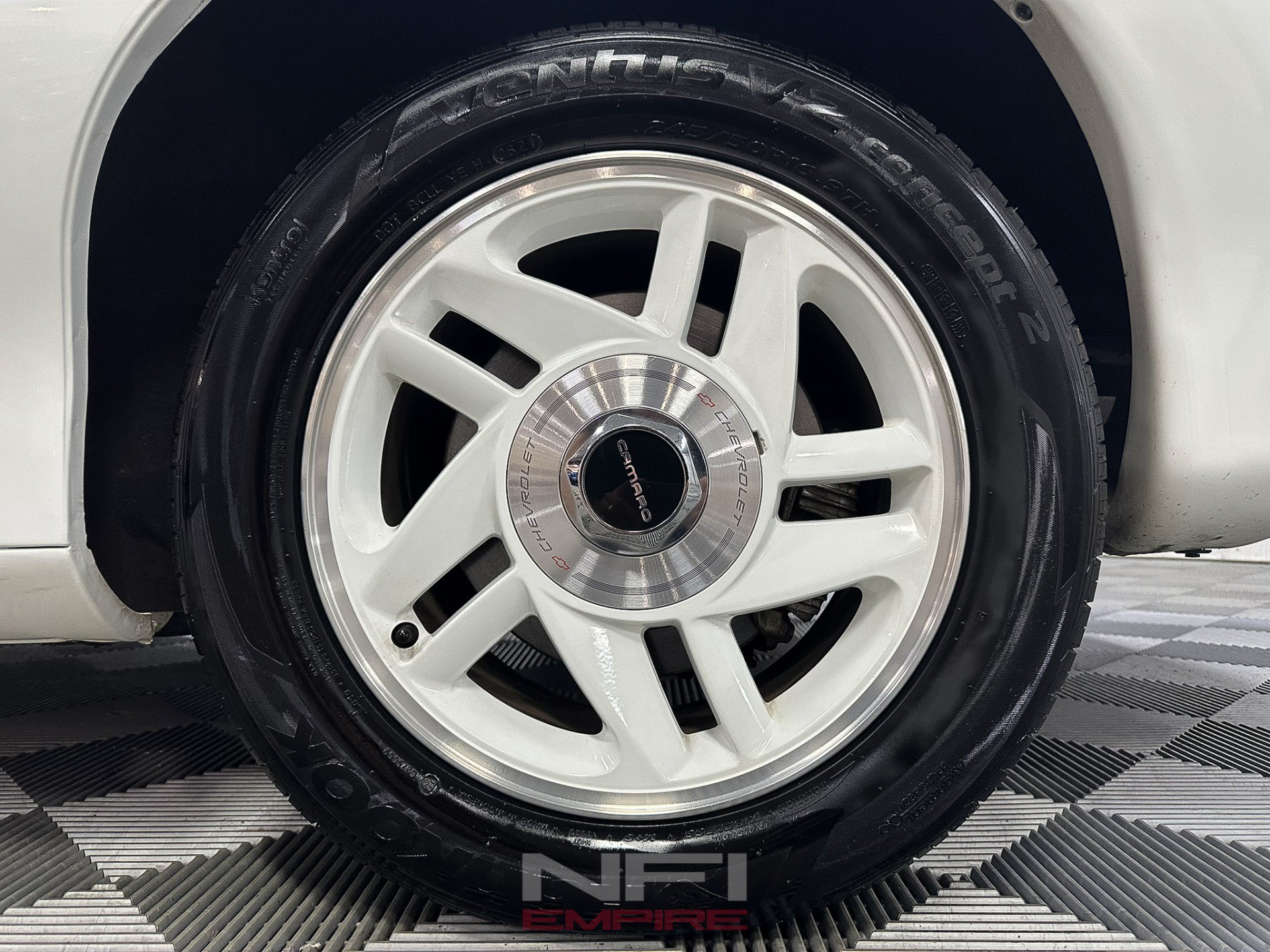 Used 1993 Chevrolet Camaro Z28 RWD image 22