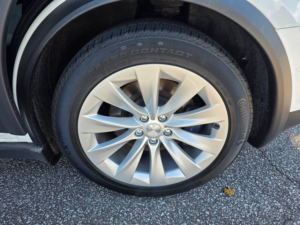 Used 2020 Tesla Model X Long Range AWD/4WD image 28