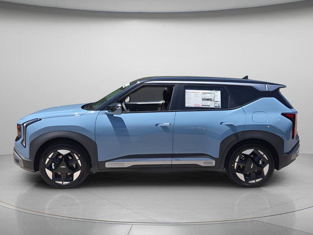 New 2027 Kia Seltos S FWD image 2