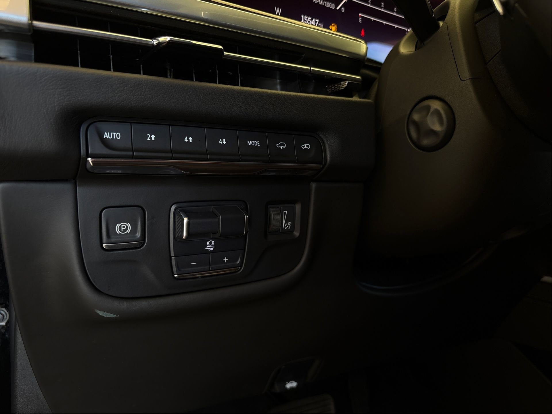 Certified 2025 Cadillac Escalade ESV Sport Platinum image 22