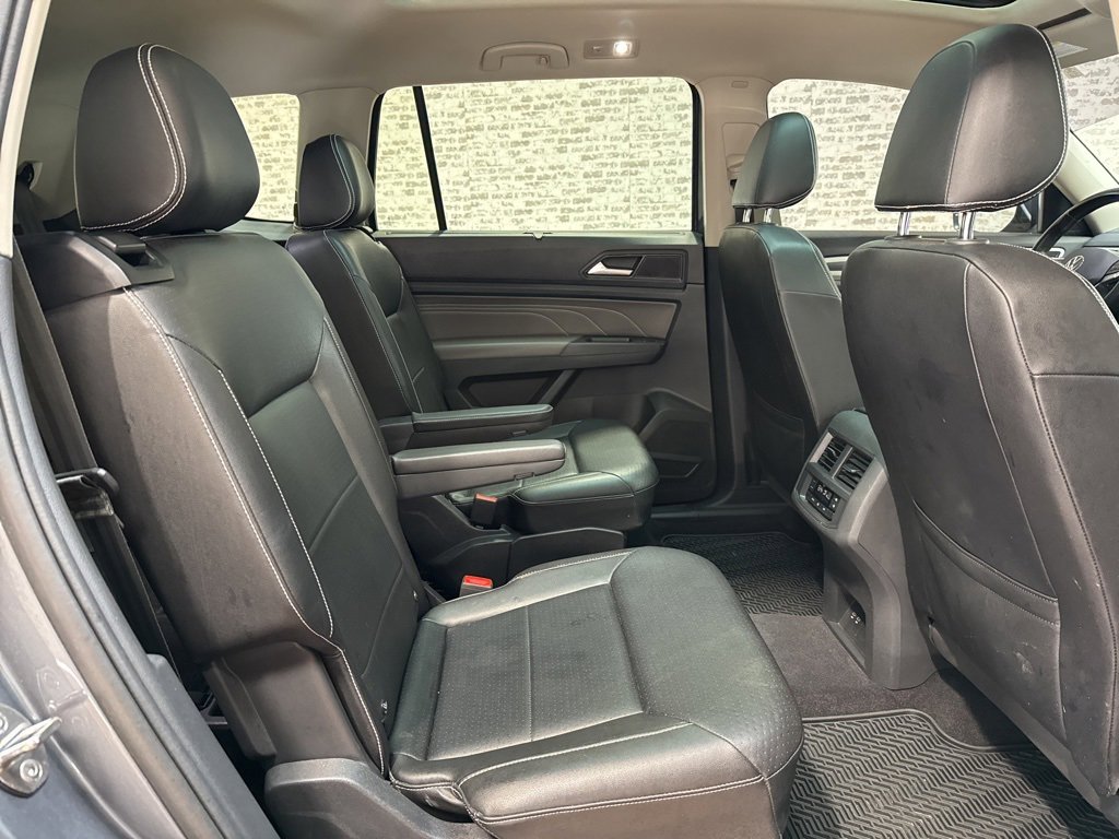 Used 2021 Volkswagen Atlas SEL R-Line image 16