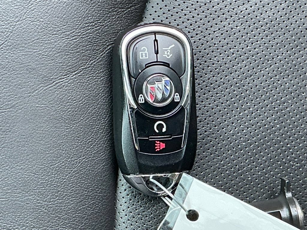 Used 2020 Buick Enclave Avenir w/ Avenir Technology Package FWD image 36