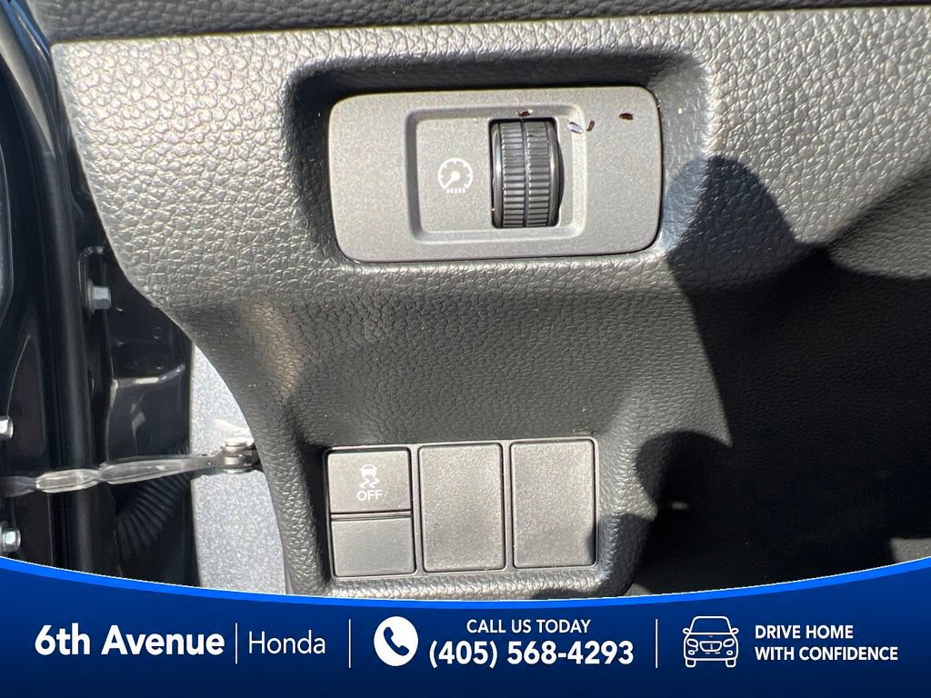 Used 2025 Honda Civic LX image 24