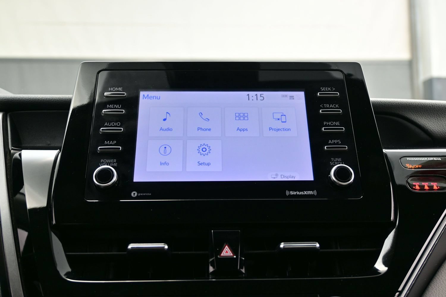 Used 2022 Toyota Camry SE FWD image 18
