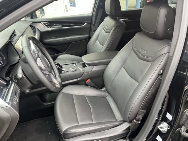 Used 2025 Cadillac XT5 Premium Luxury FWD image 15