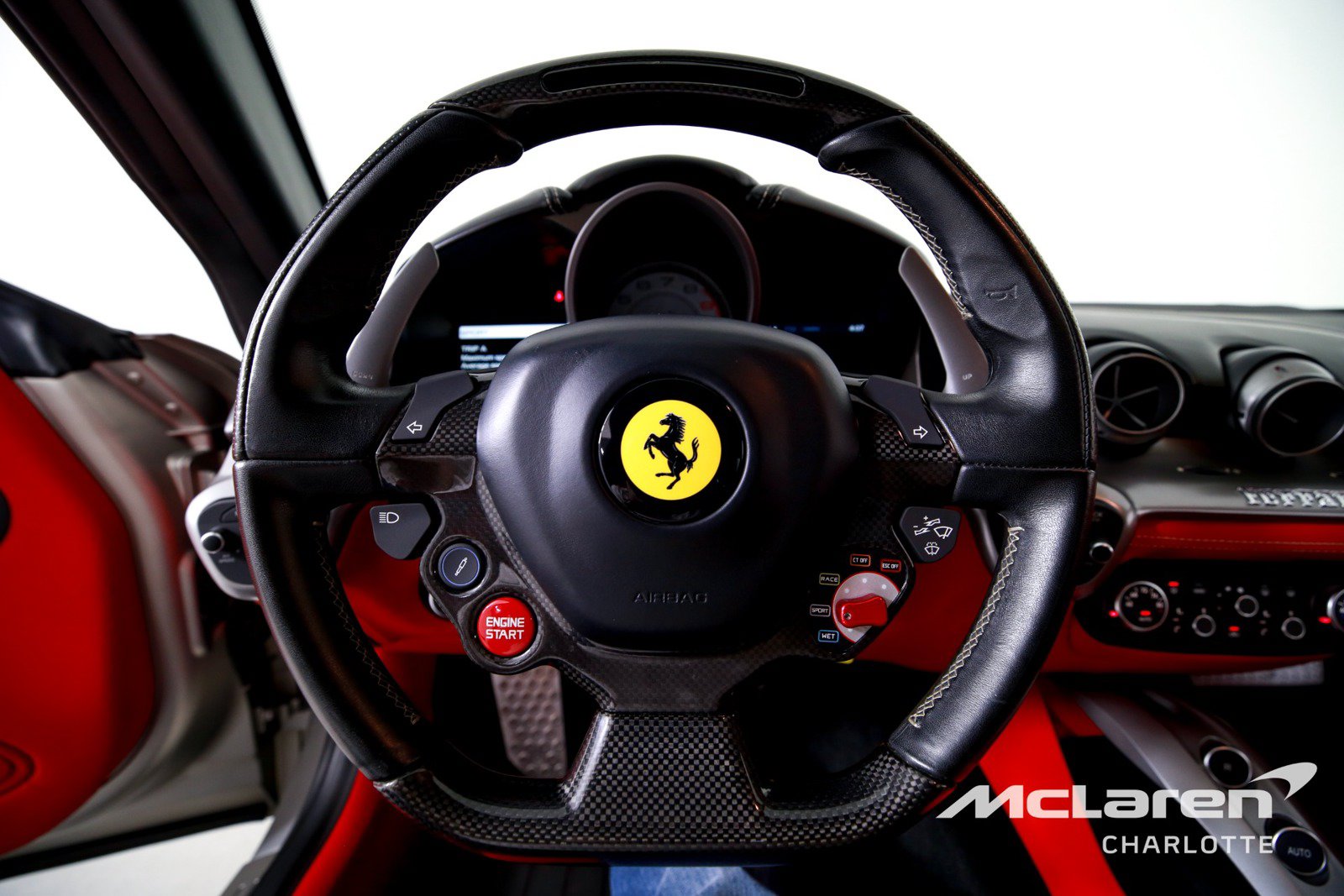 Used 2016 Ferrari F12 Berlinetta RWD image 13
