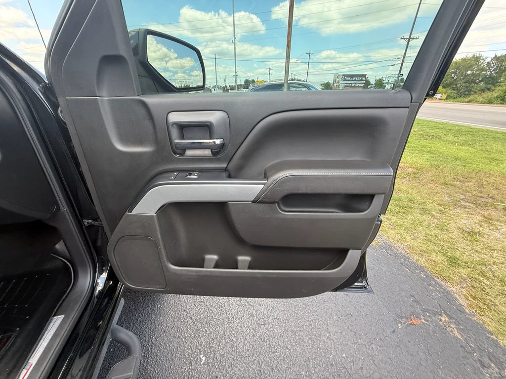 Used 2017 Chevrolet Silverado 1500 LT w/ All Star Edition AWD/4WD image 22