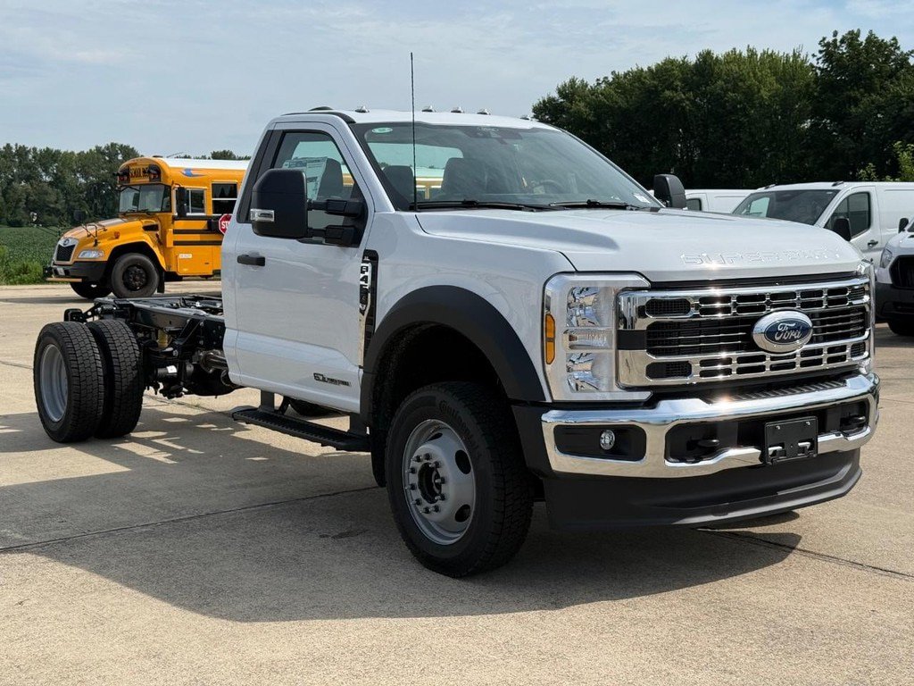 New 2026 Ford F450 XL w/ XL Chrome Package AWD/4WD image 3