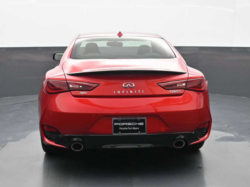 Used 2018 INFINITI Q60 Red Sport 400 AWD/4WD image 20
