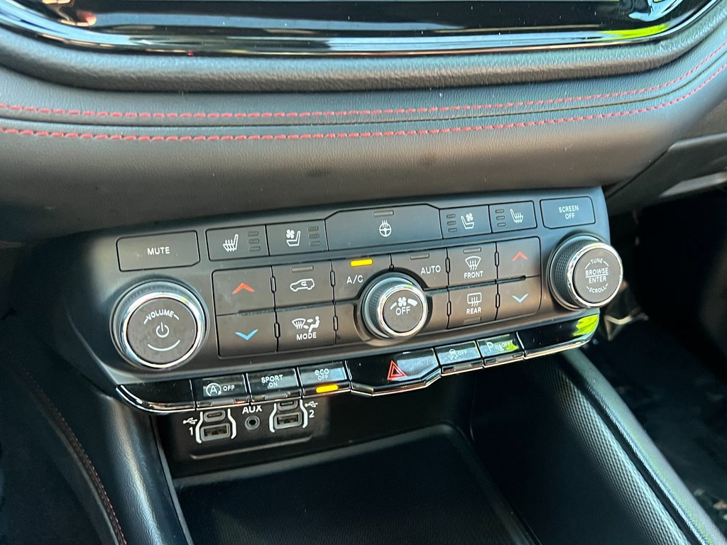 Certified 2024 Dodge Durango GT image 33