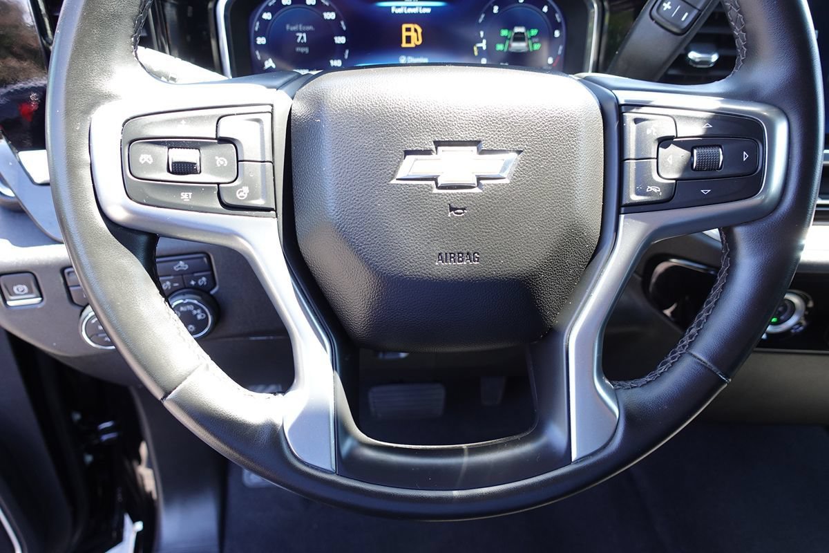 Used 2024 Chevrolet Silverado 1500 LT AWD/4WD image 46