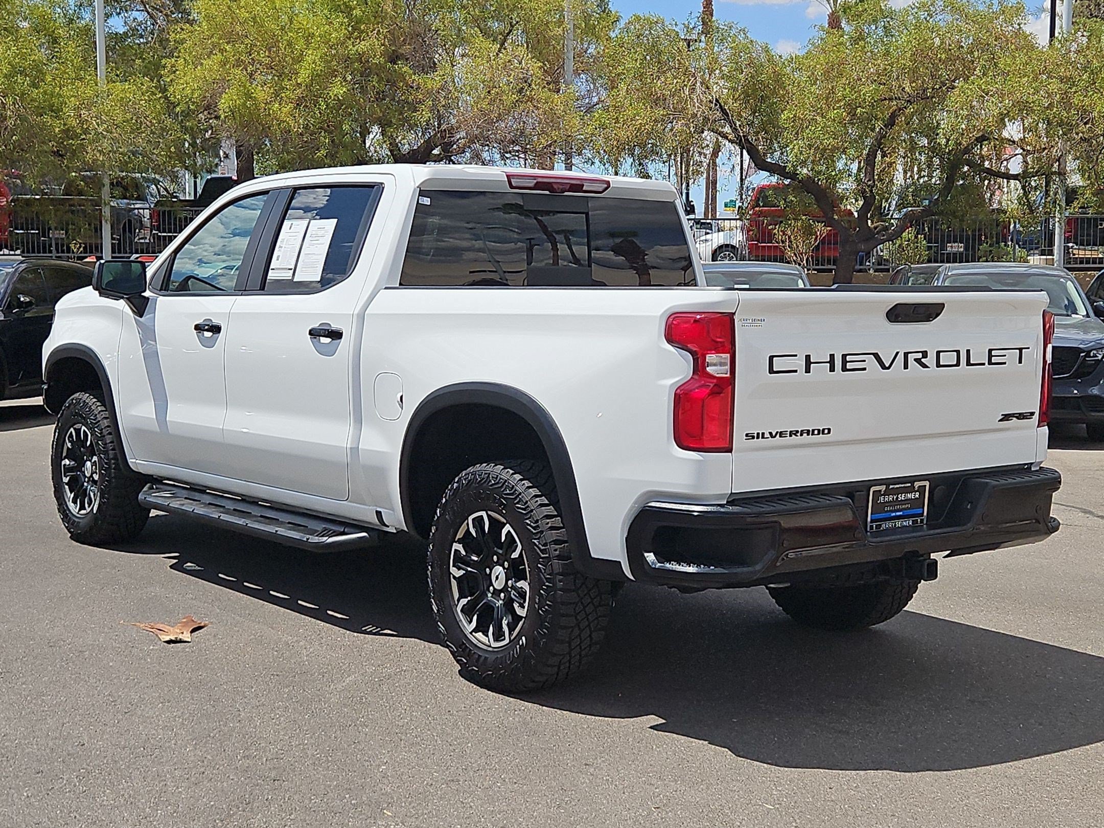 Used 2024 Chevrolet Silverado 1500 ZR2 w/ Technology Package AWD/4WD image 3