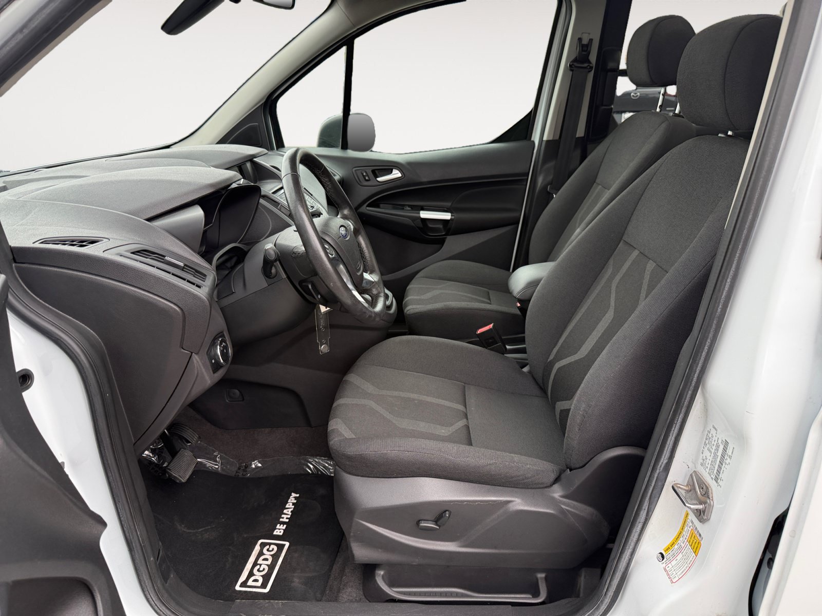 Used 2017 Ford Transit Connect XLT FWD image 10