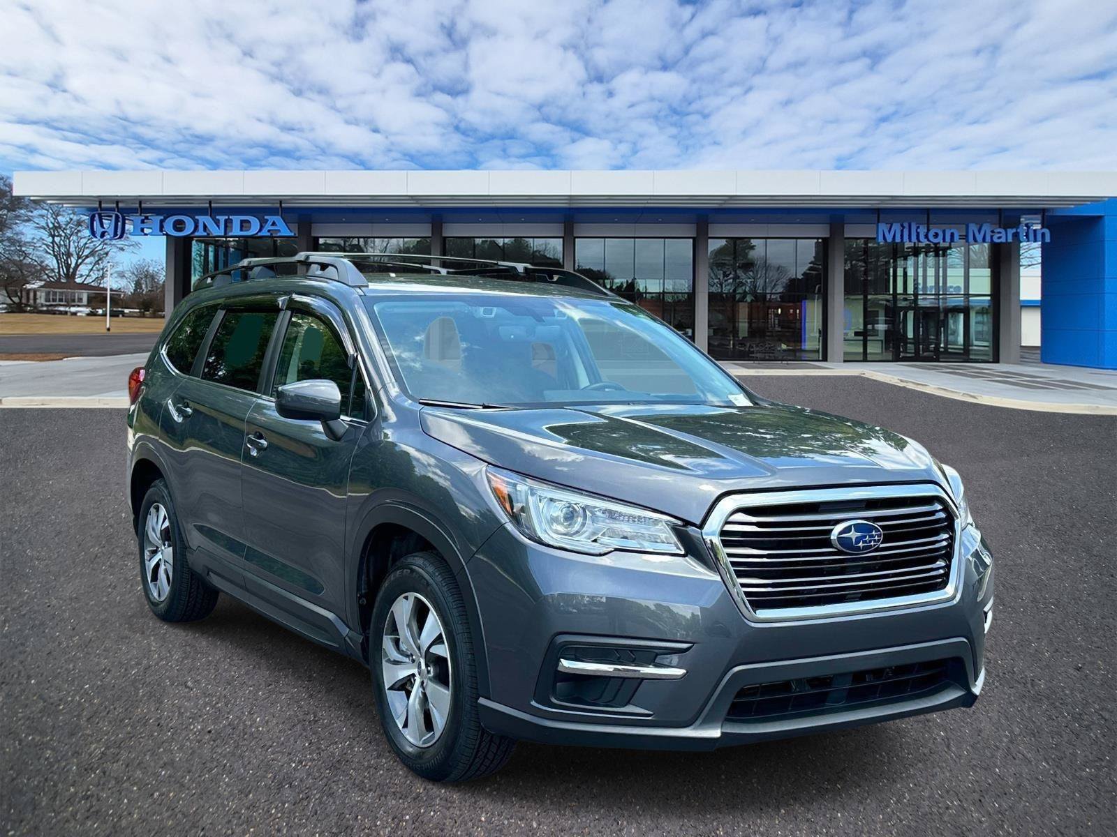 Used 2022 Subaru Ascent Premium w/ Convenience Package AWD/4WD image 1
