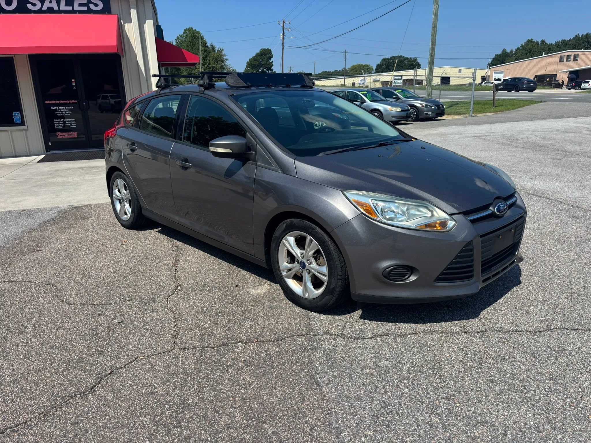 Used 2014 Ford Focus SE FWD image 6