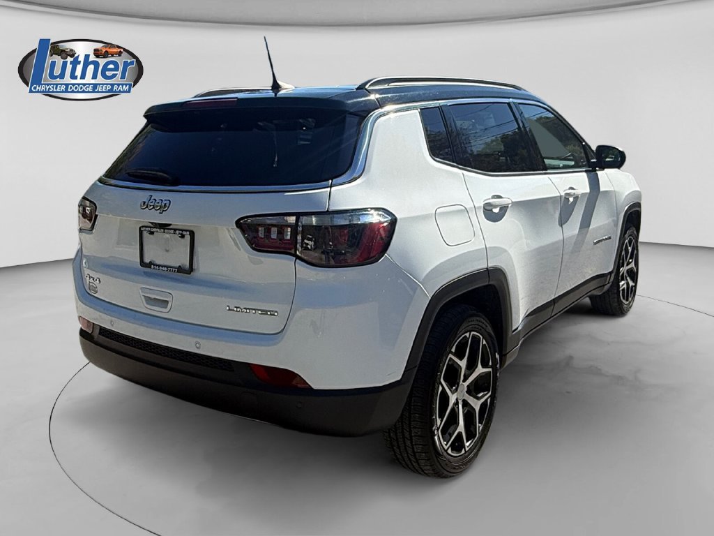 Used 2024 Jeep Compass Limited AWD/4WD image 5