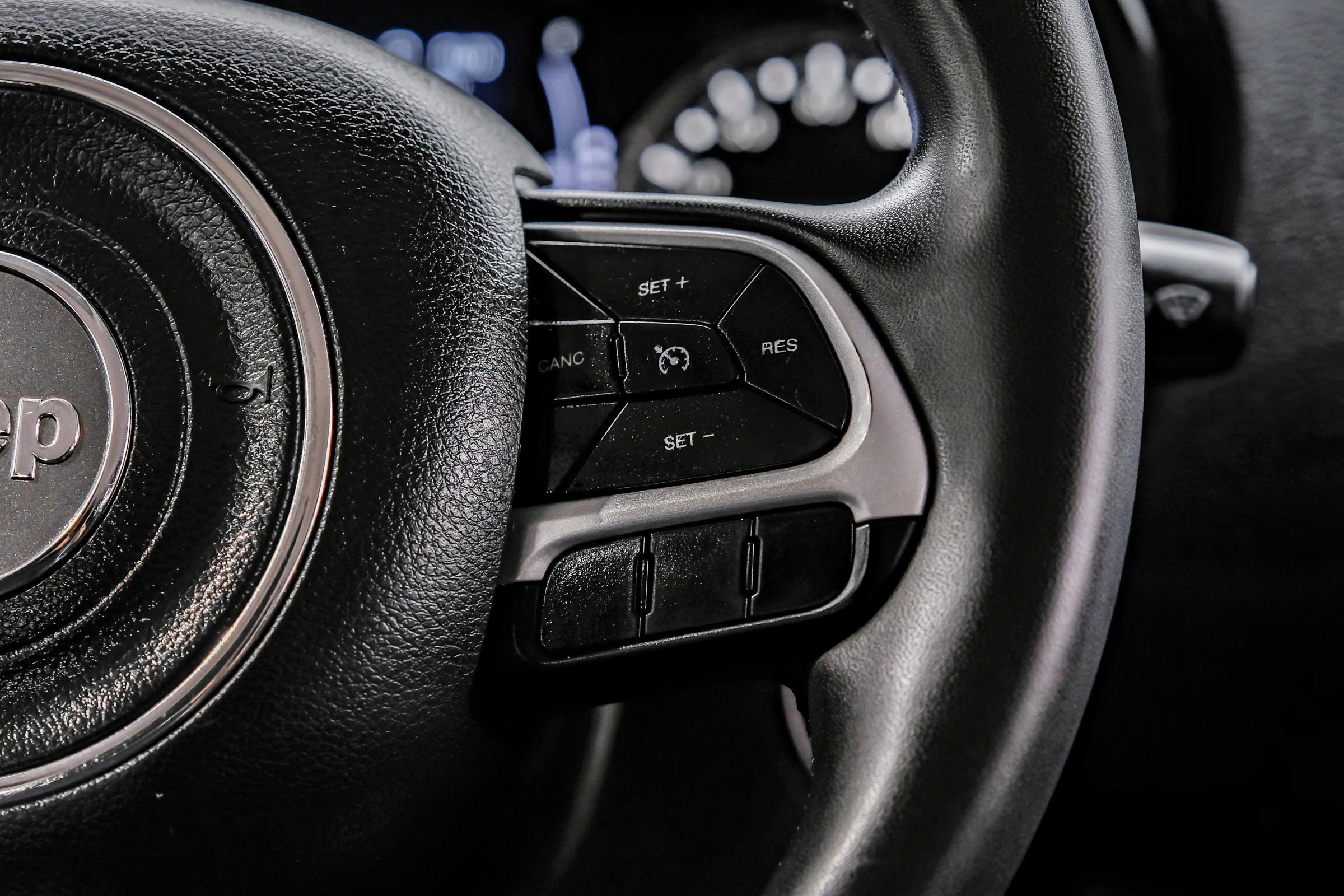 Used 2020 Jeep Renegade Latitude image 23