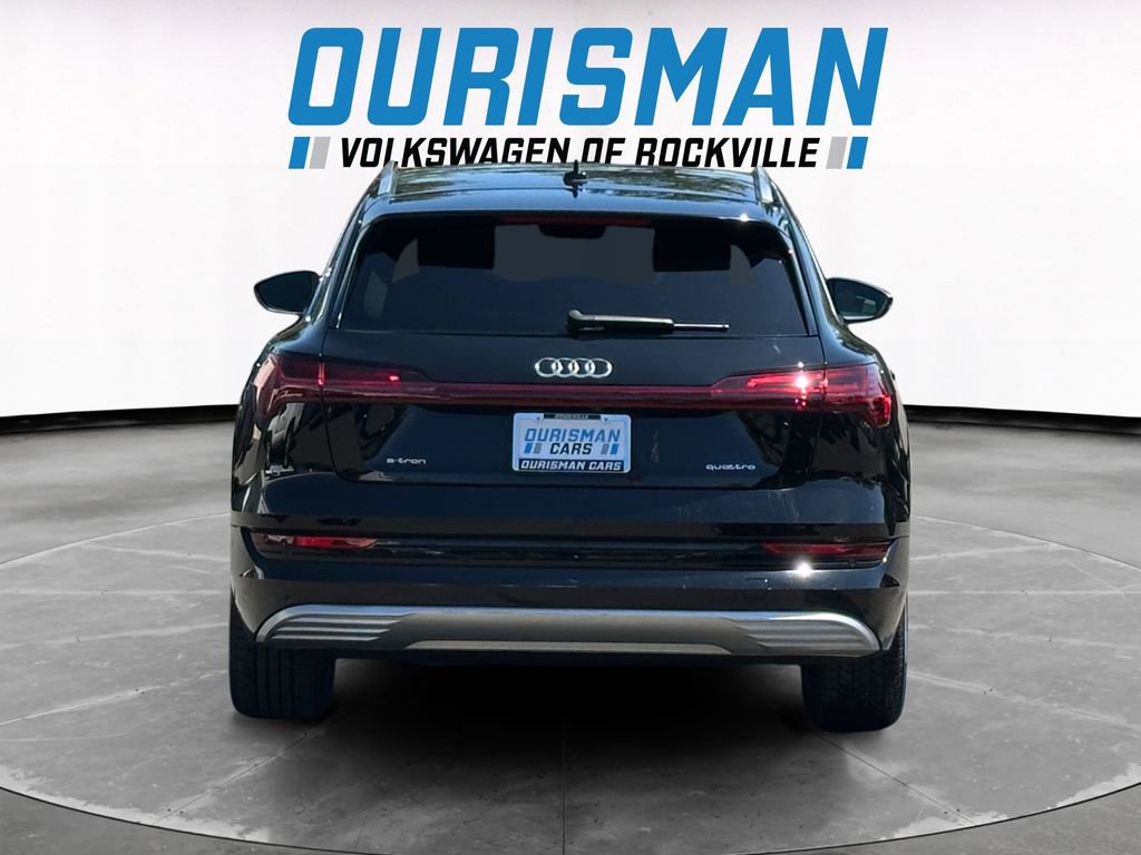 Used 2022 Audi e-tron Premium Plus w/ Premium Plus Package AWD/4WD image 5