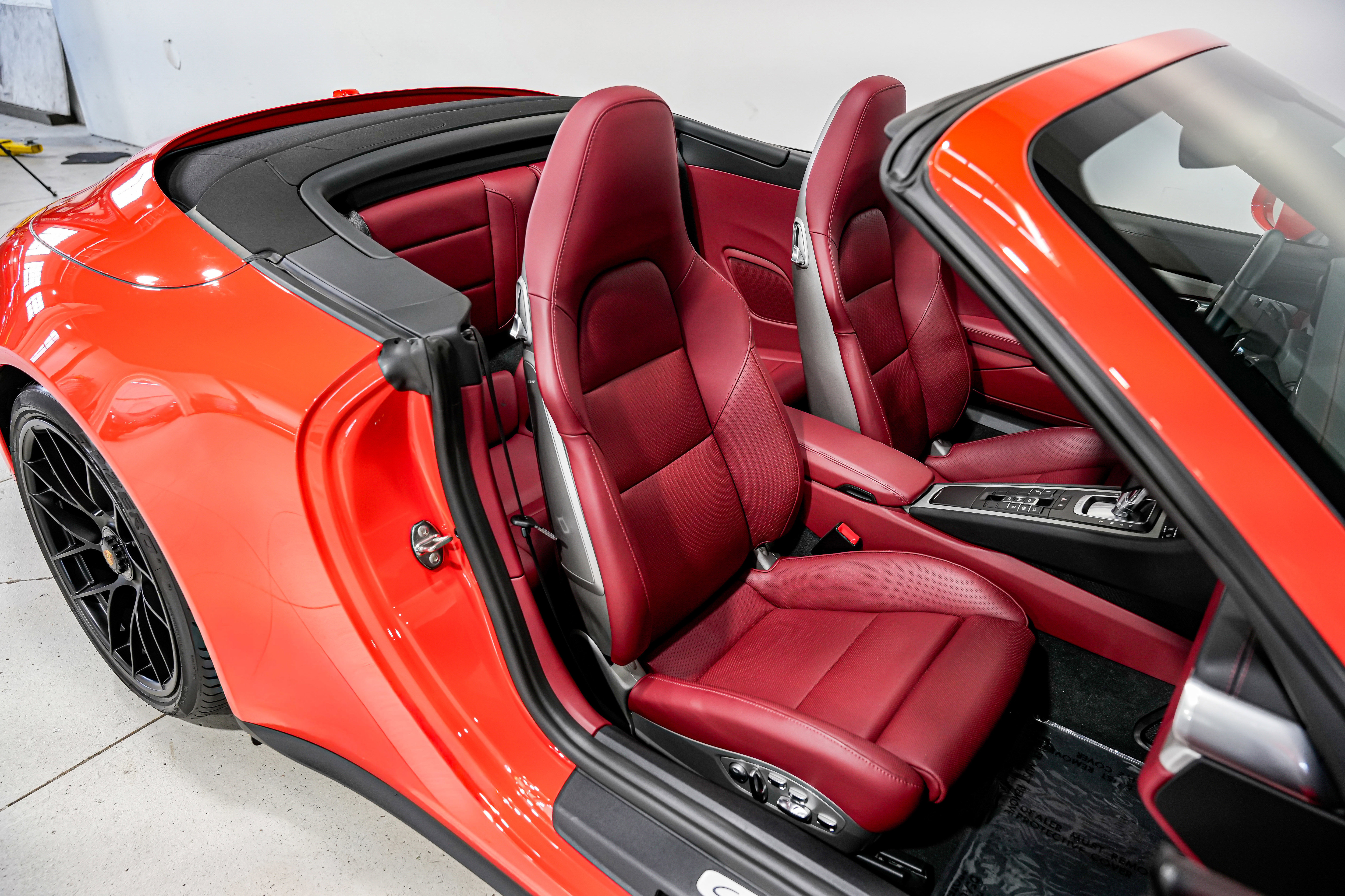 Used 2018 Porsche 911 Carrera GTS image 30