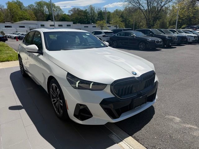 New 2027 BMW 530i xDrive AWD/4WD image 5
