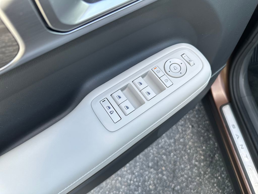 Used 2025 Hyundai Santa Fe Calligraphy image 39