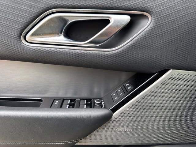 Used 2019 Land Rover Range Rover Velar R-Dynamic SE AWD/4WD image 13