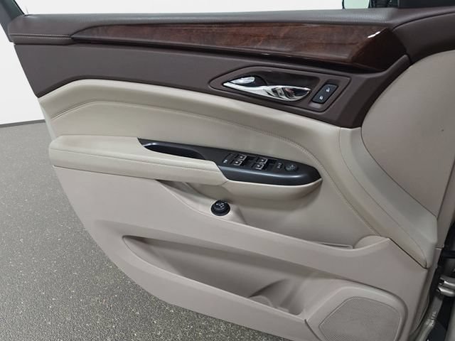 Used 2014 Cadillac SRX Luxury w/ Driver Awareness Package AWD/4WD image 25
